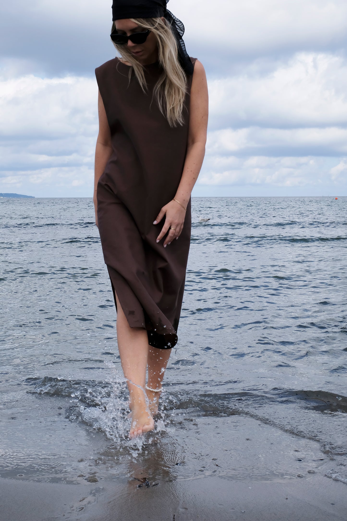 BROWN MAXI SHIFT DRESS