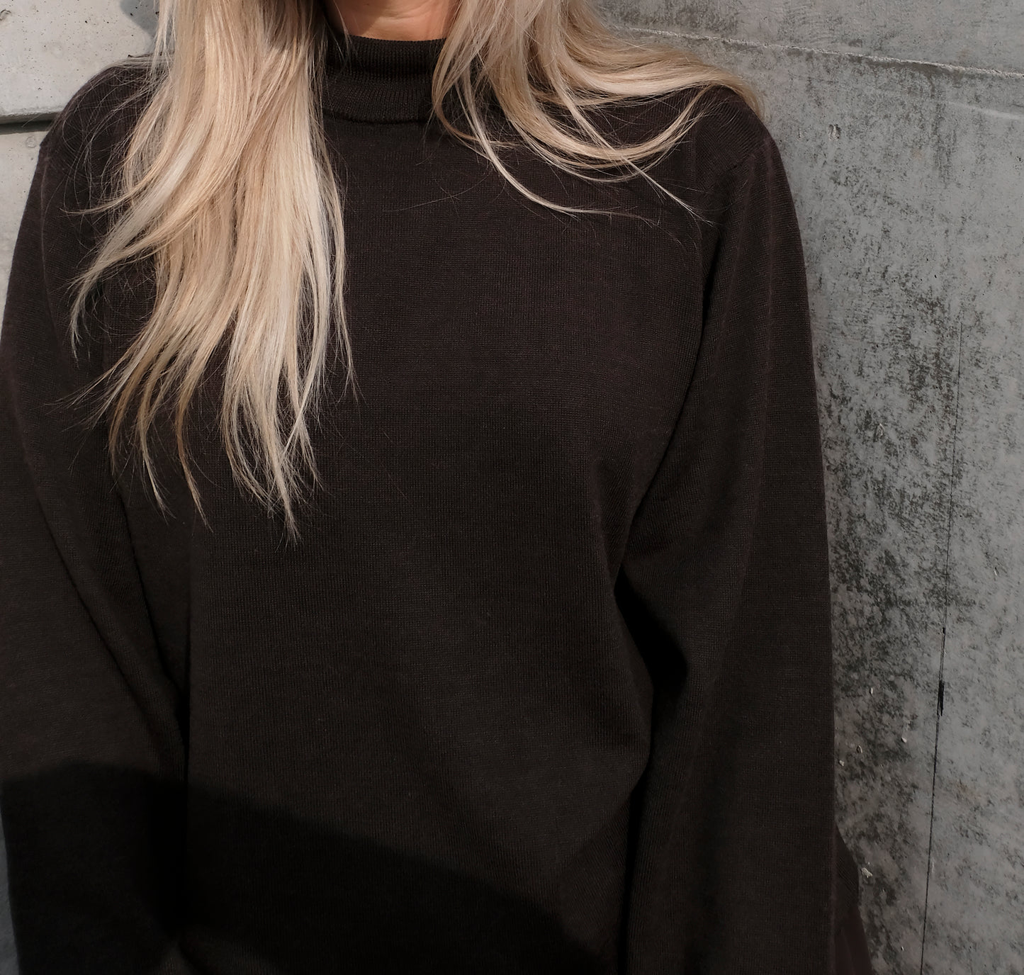 CHOCOLATE BROWN HIGH NECK WOOL SWEATER