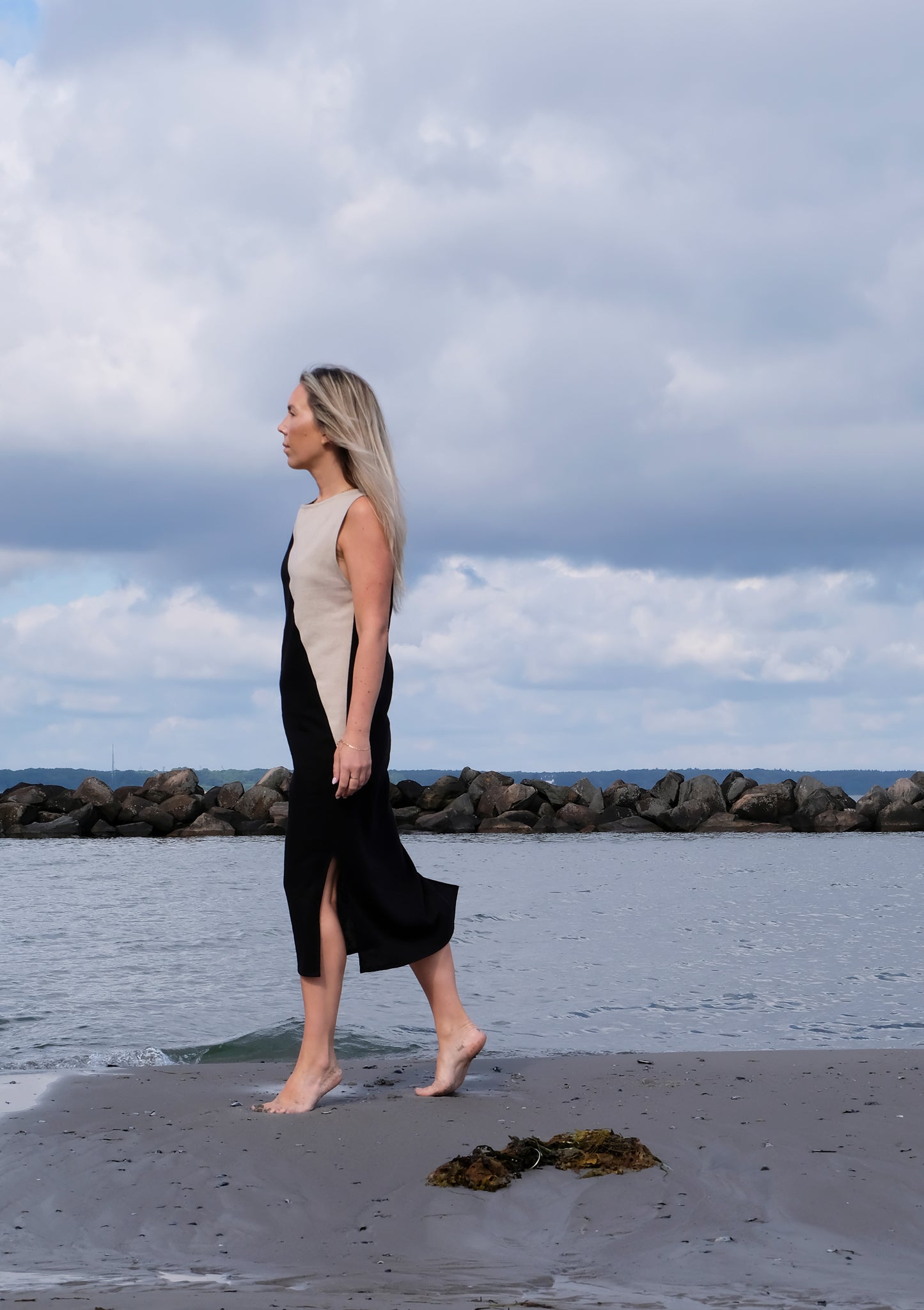 COLOR BLOCKING MIDI SHIFT DRESS