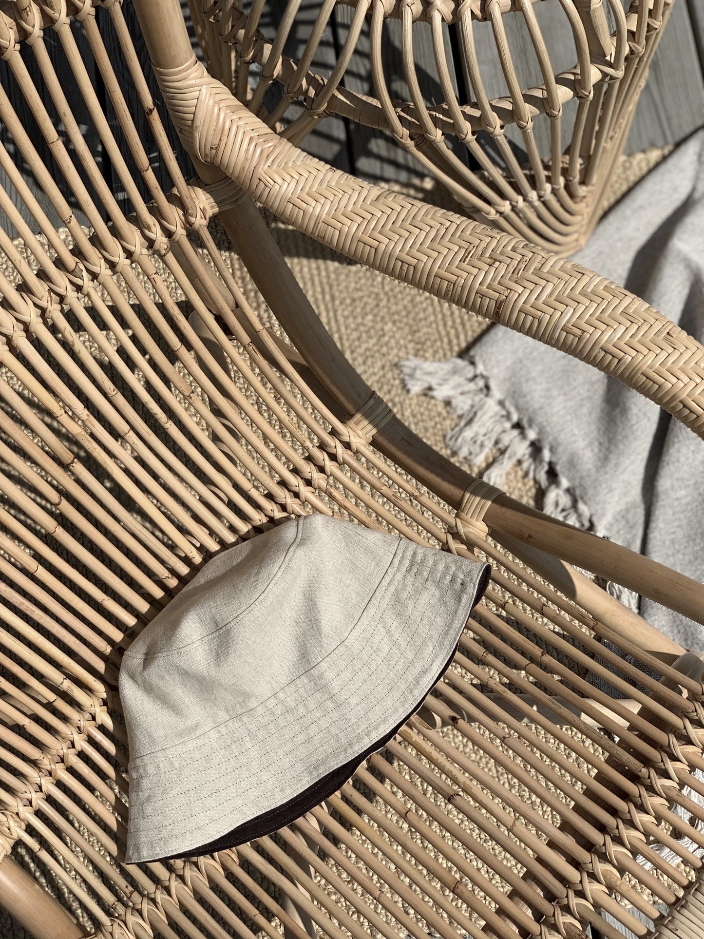 LINEN / SILK BUCKET HAT