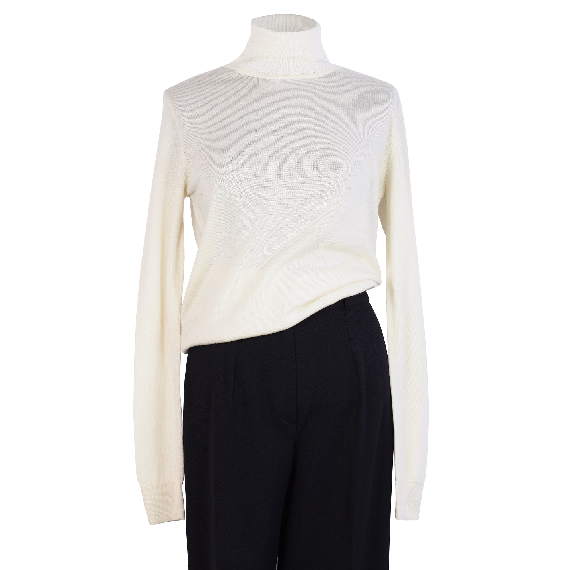 IVORY TURTLENECK SWEATER