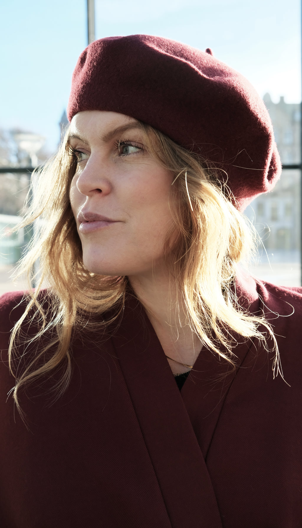BURGUNDY WOOL BERET