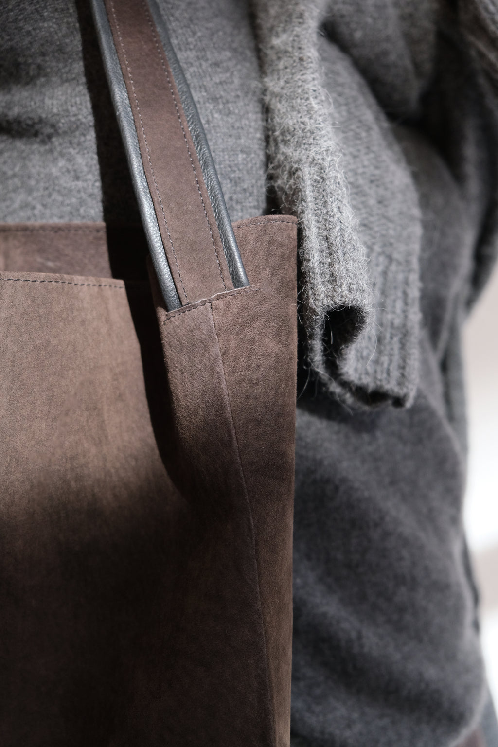 CHOCOLATE BROWN SUEDE TOTE BAG