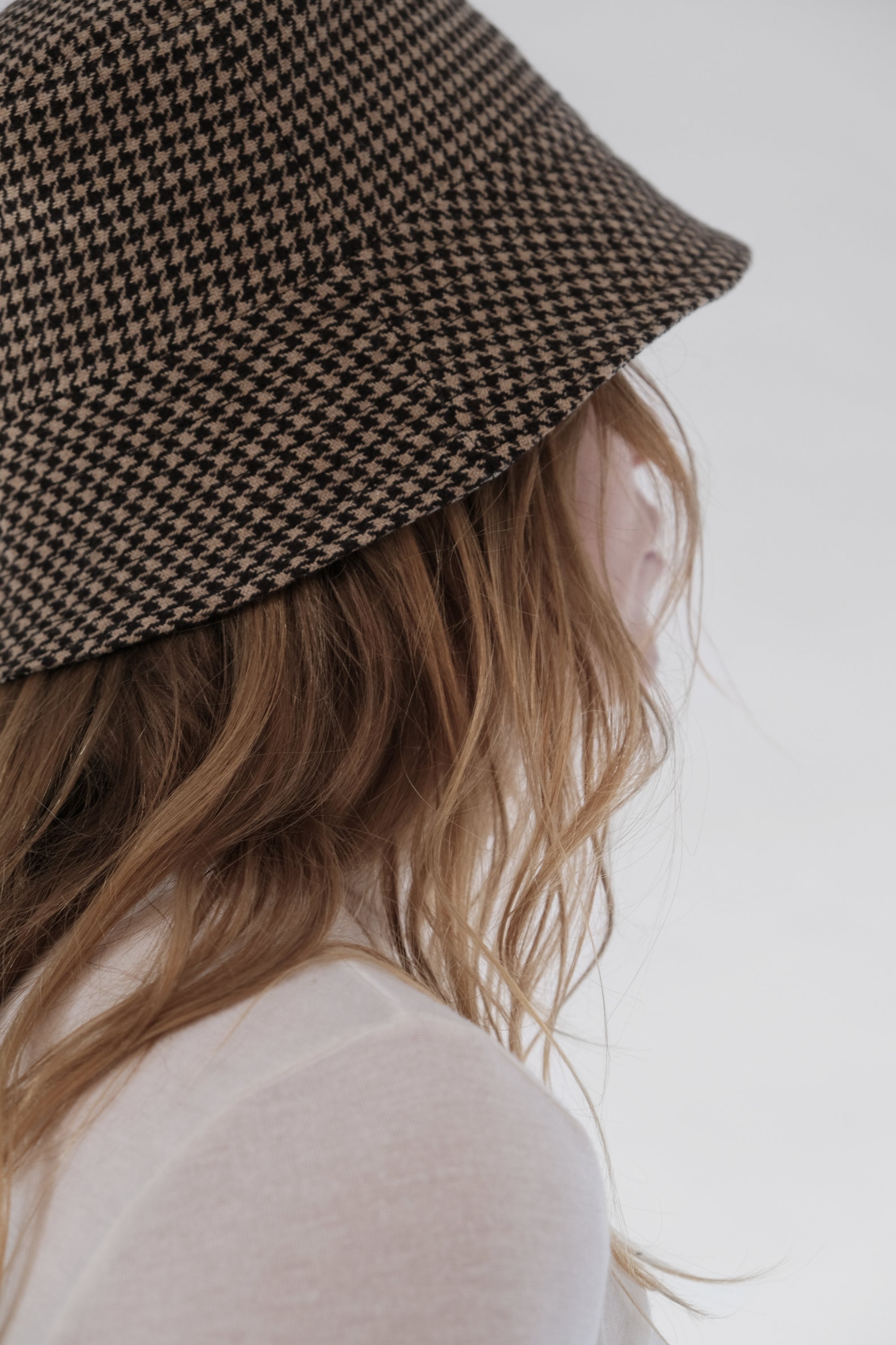 UPCYCLED HOUNDSTOOTH BUCKET HAT