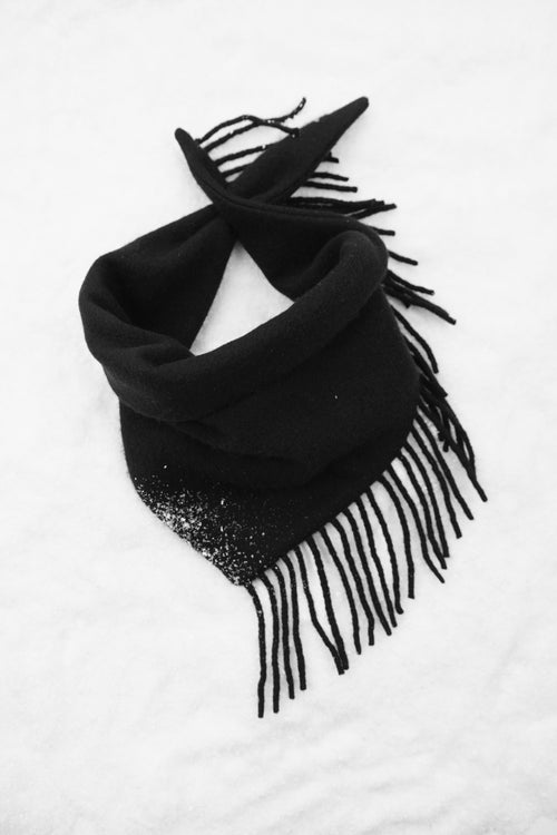 BLACK FRINGE BANDANA