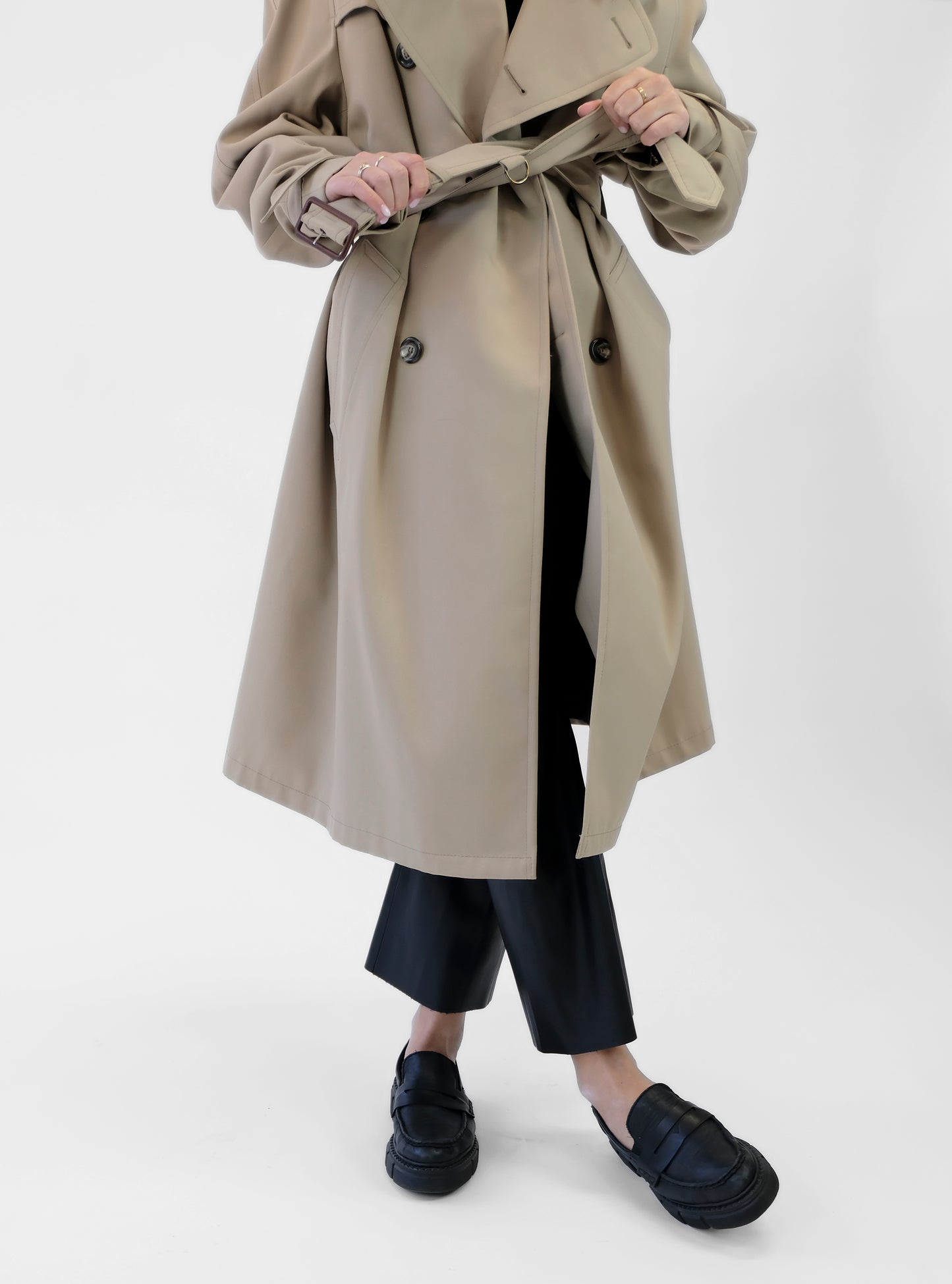 TRENCH COAT