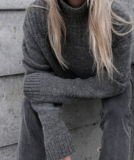 WOOL SWEATER