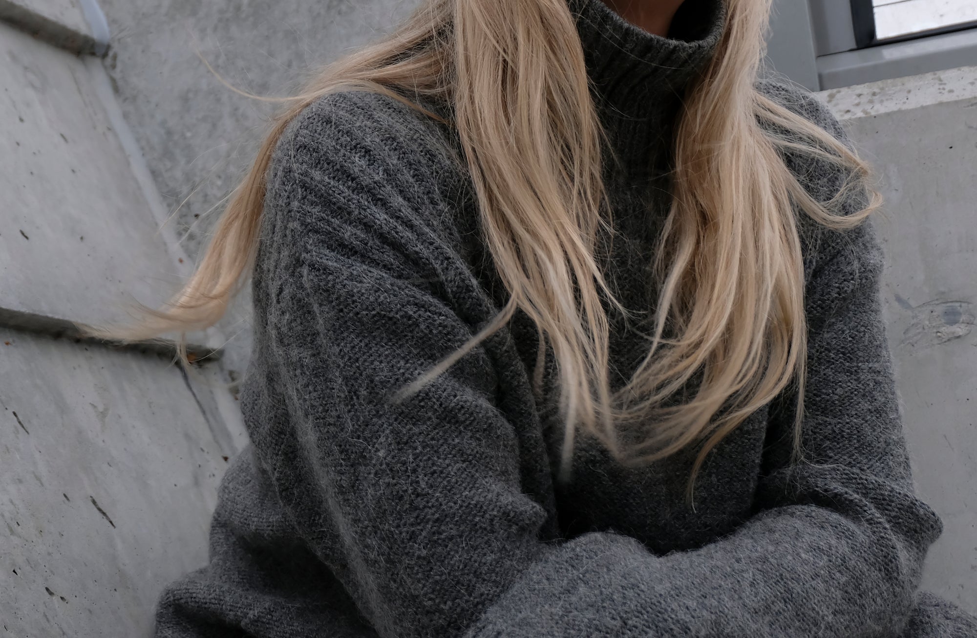 WOOL SWEATER