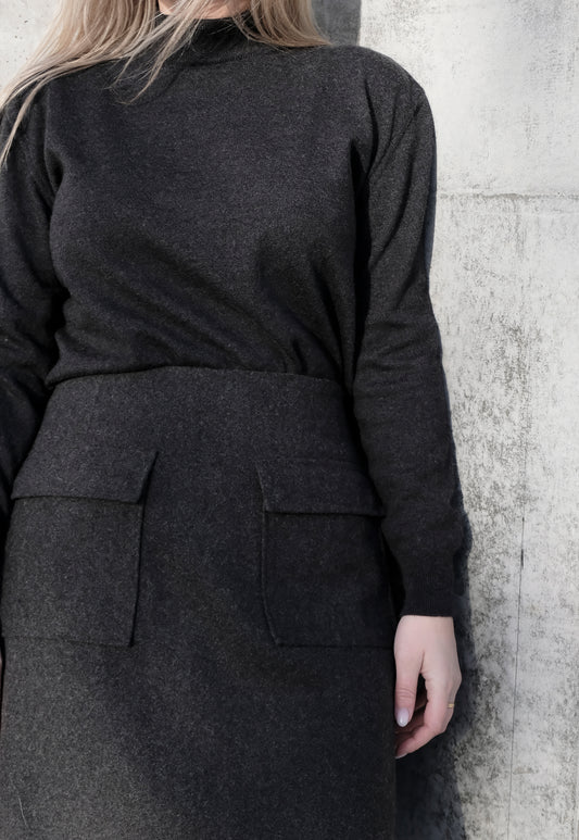 GREY PURE WOOL HIGH NECK SWEATER