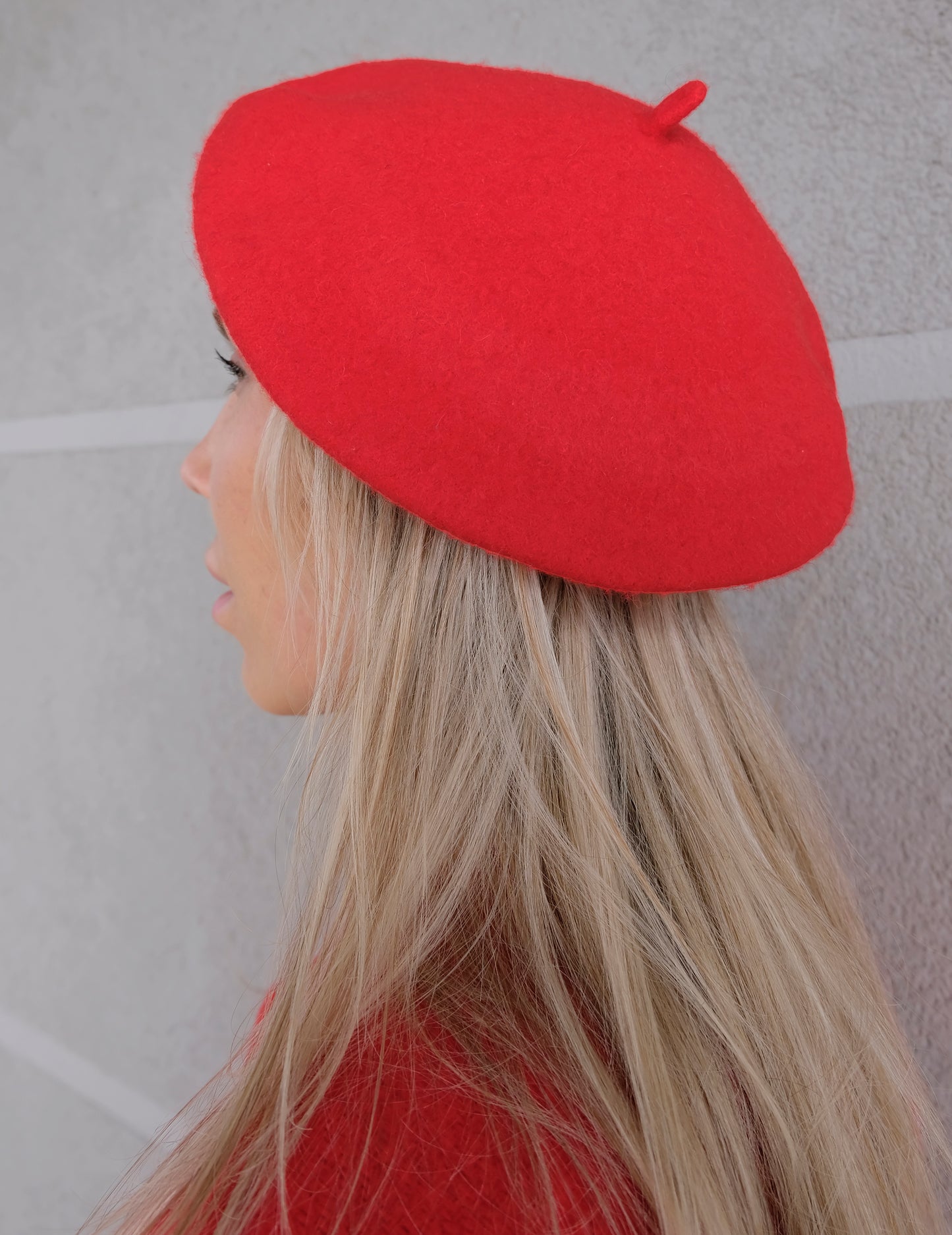RED WOOL BERET