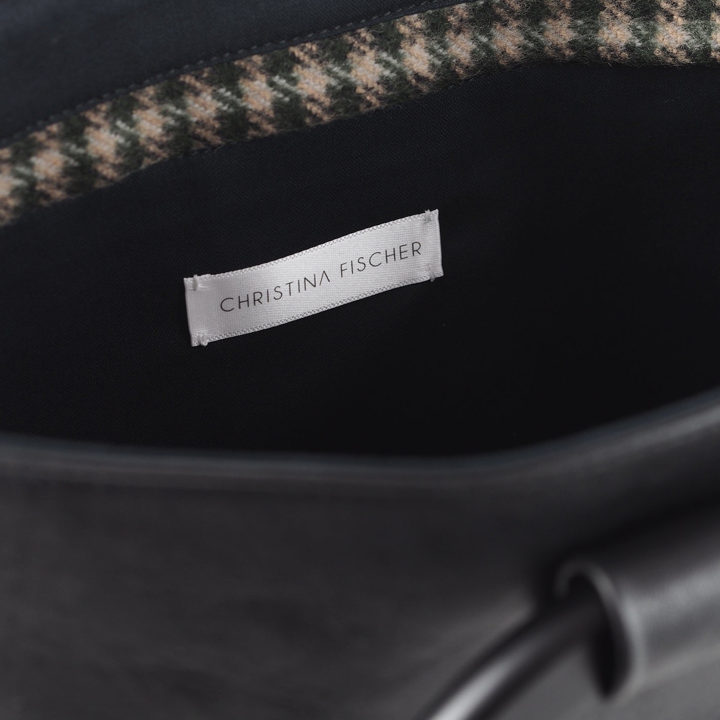 HANDBAG WITH ROUND HANDLES