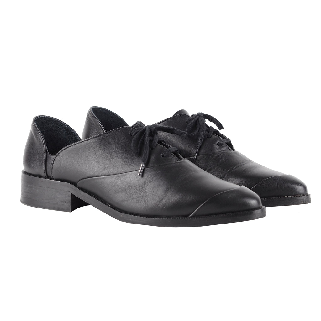 LACE UP LEATHER SHOES