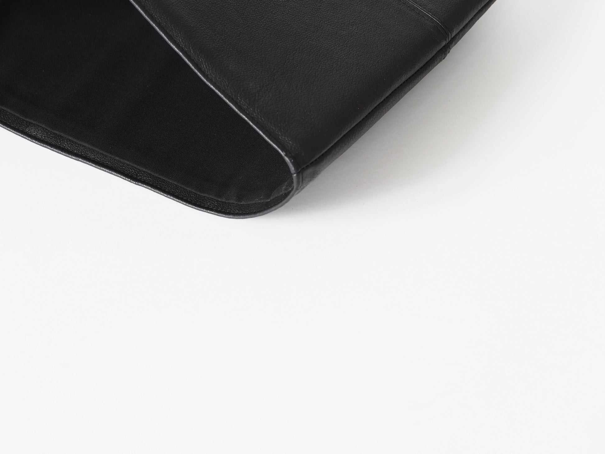 LAPTOP SLEEVE - CHRISTINA FISCHER